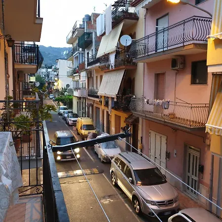 Chiara Naxos Apartment Giardini Naxos Exterior photo