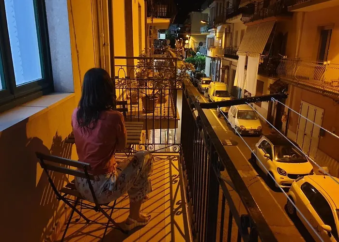 Chiara Naxos Apartment